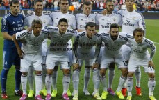 斗球体育直播-延续火热状态！威尔逊半场轰16分2盖帽，扛起球队进攻大旗