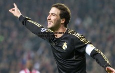 斗球体育直播-米兰豪掷3850万欧元求购亚沙里，双方今日紧急磋商支付细节